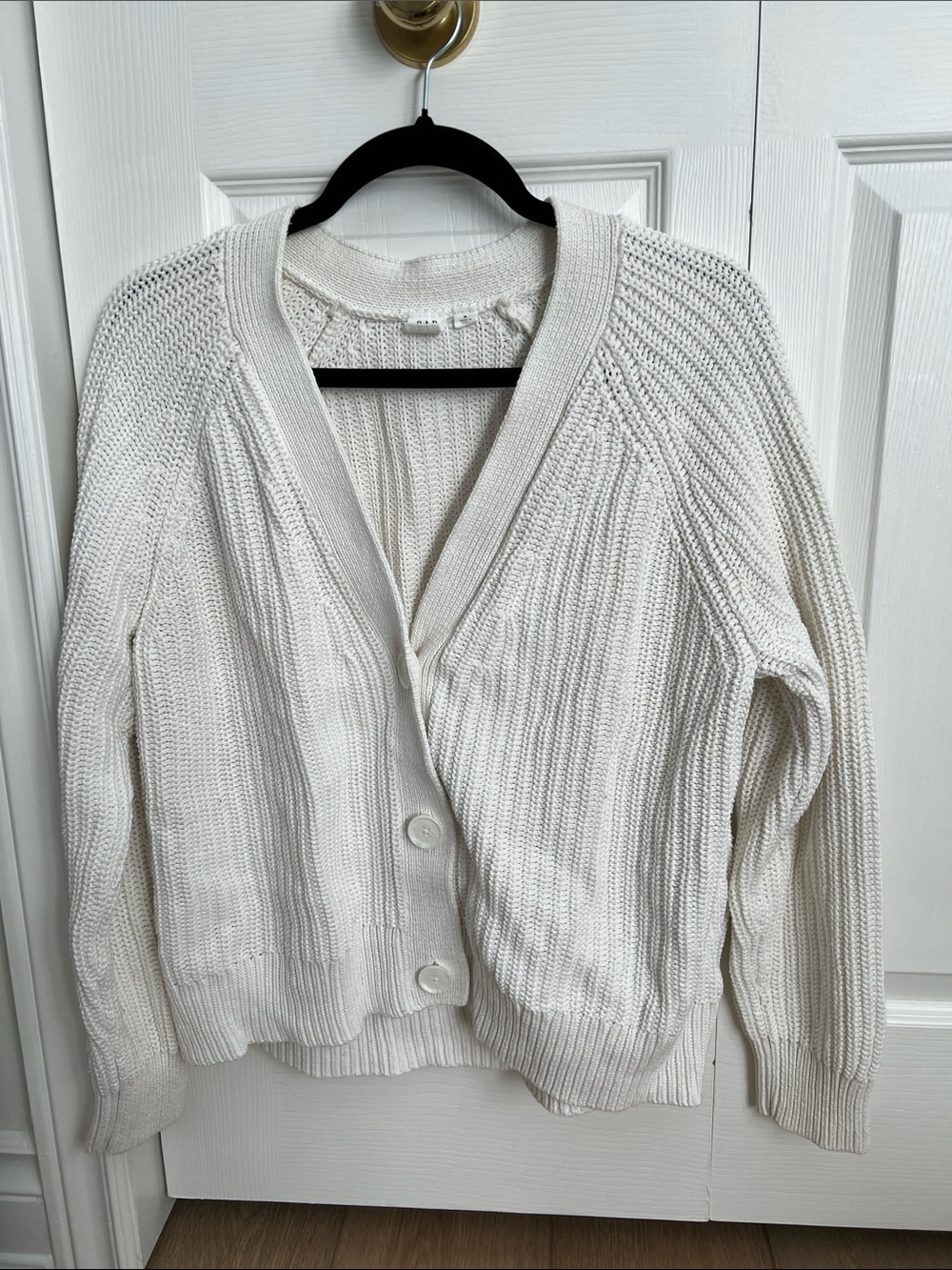 GAP Cream Ribbed Button-Front Women’s Cardigan